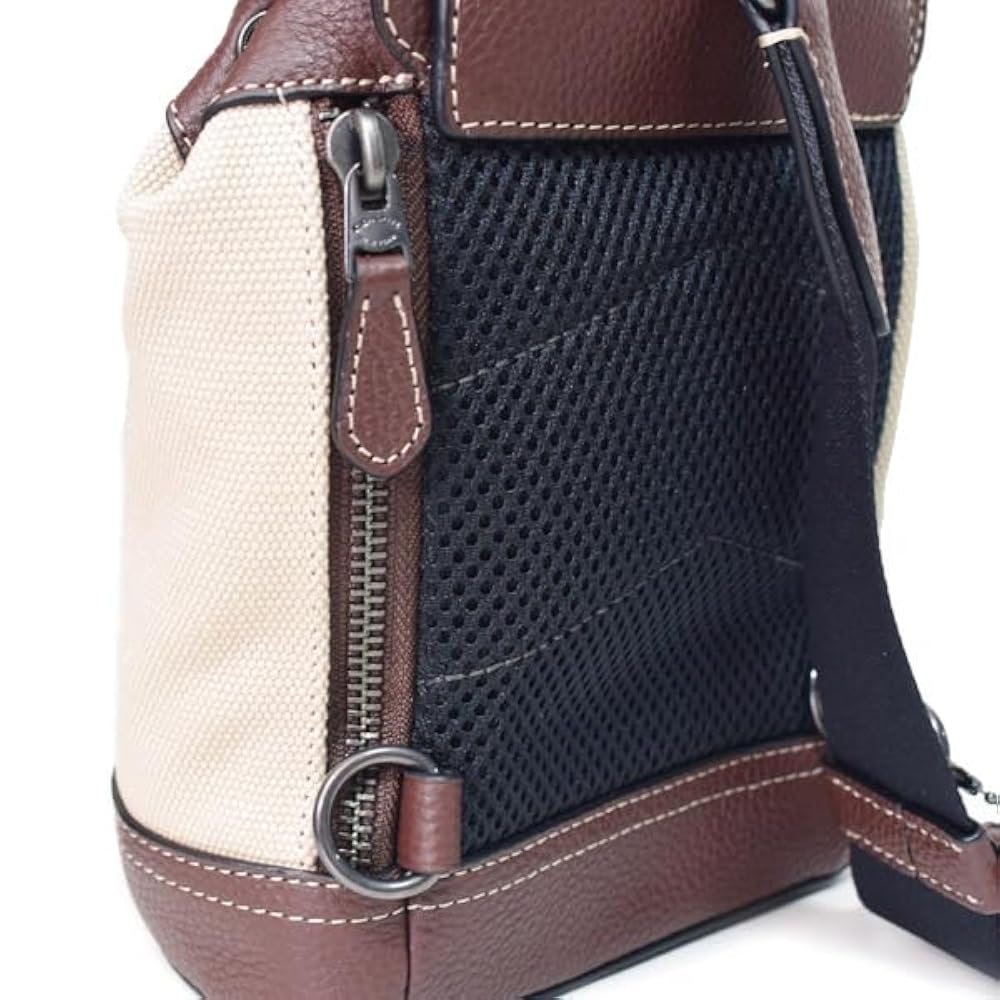 ✨美品✨稀少カラー　コーチ　ショルダーバッグ ハドソン　エンボスロゴ　レザー COACH コーチ C5399 ハドソン クロスボディ ショルダーバッグ
